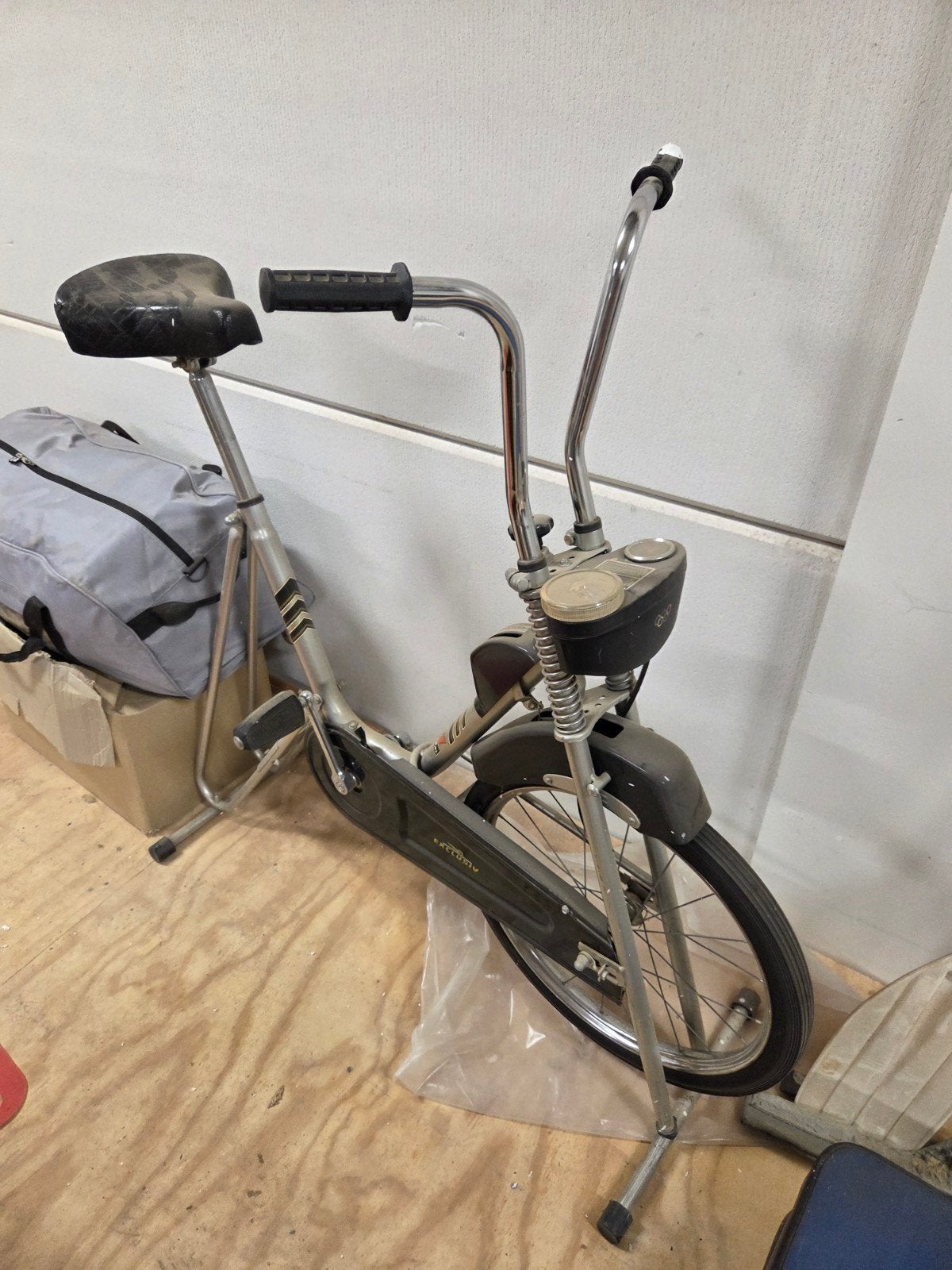 Te koop hometrainer 15 euro, Ophalen