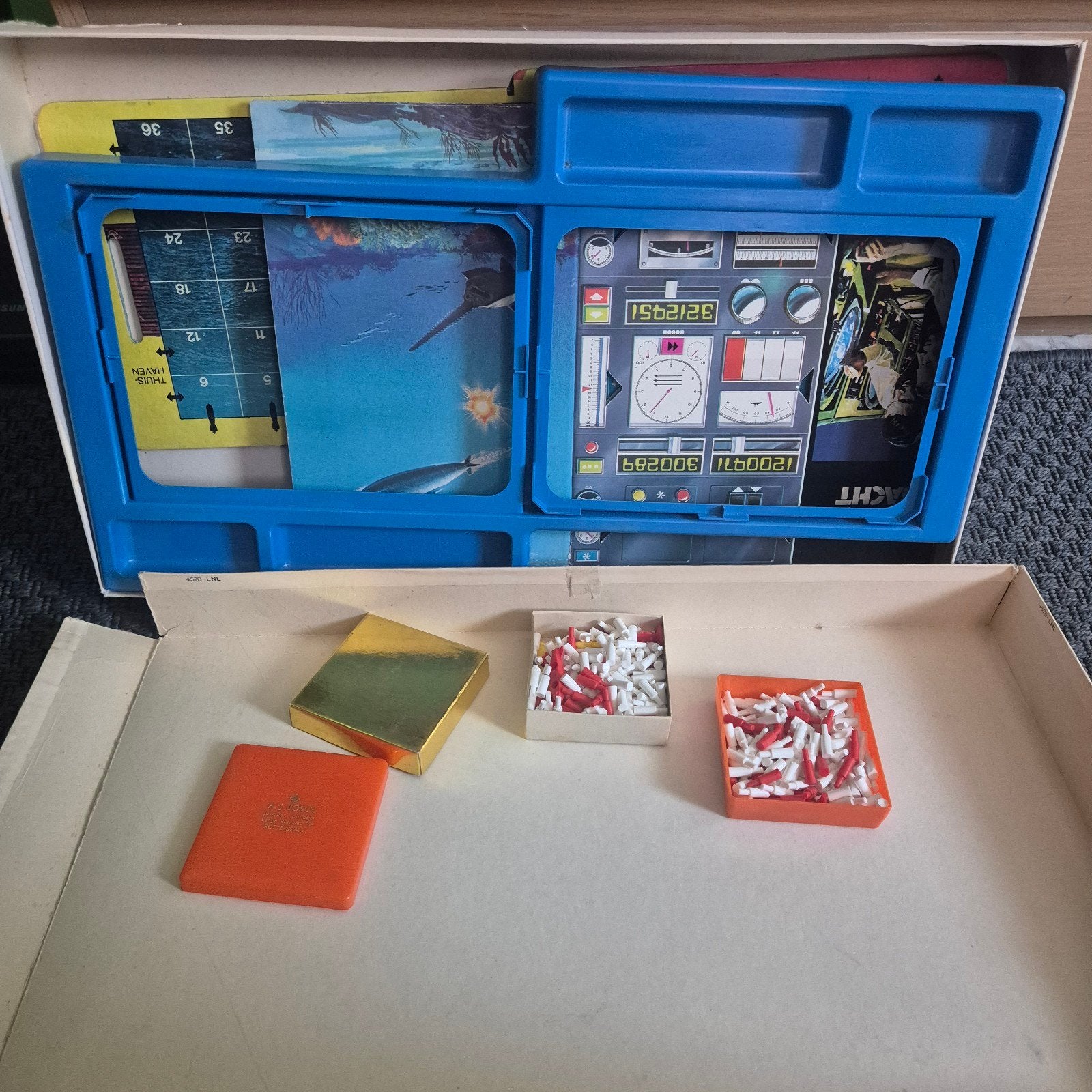 MB Duikboot Jacht - Compleet strategiespel, Hobby en Vrije tijd, Een of twee spelers, Ophalen of Verzenden, Gebruikt, MB Spellen