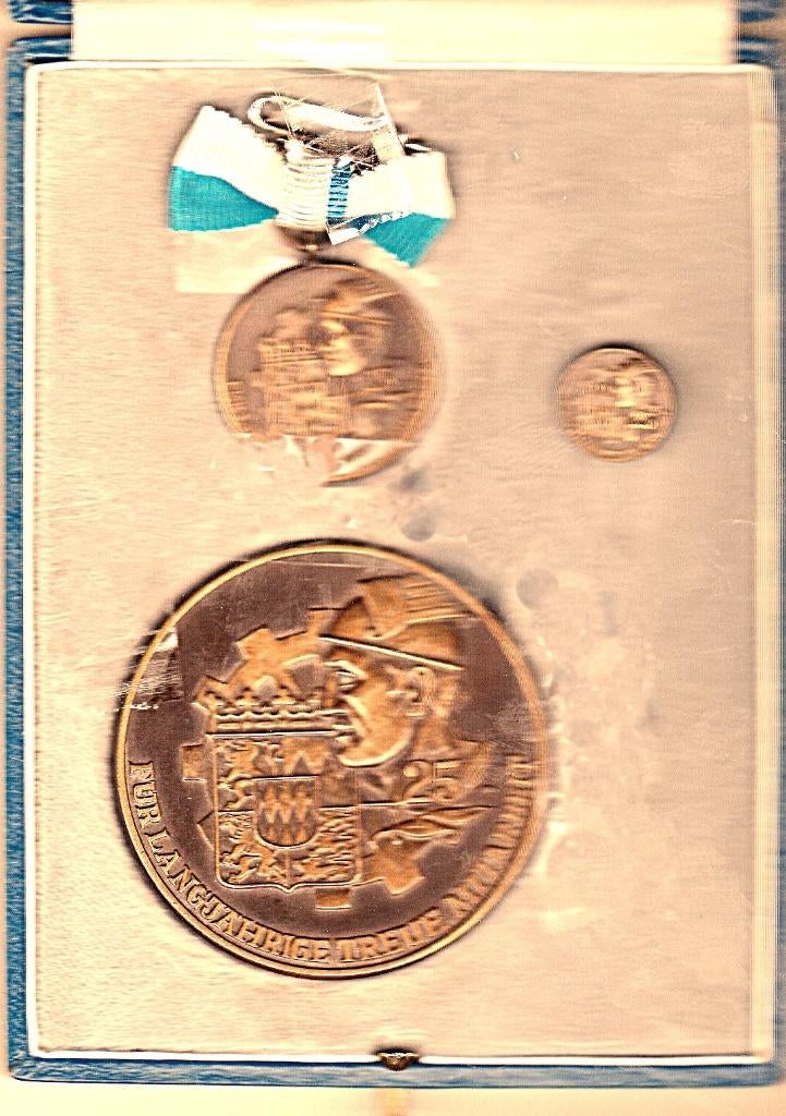 DUITSE MEDAILLE KAMER VAN KOOPHANDEL  INDUSTRIE  MUNCHEN, Ophalen of Verzenden, Overige materialen