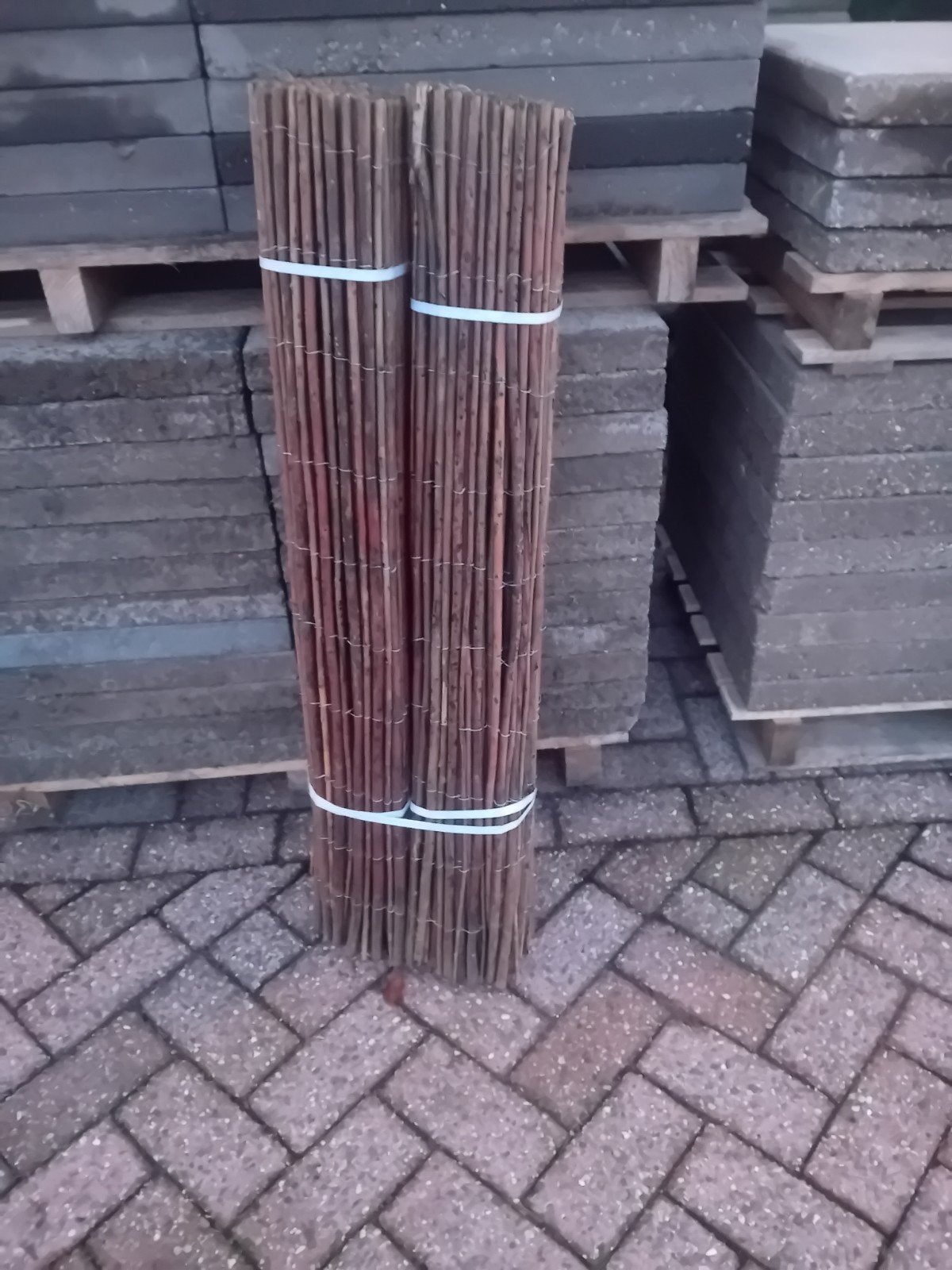 2 rollen wilgentenen voor de tuin, Ophalen, Nieuw, Hout, Overige typen