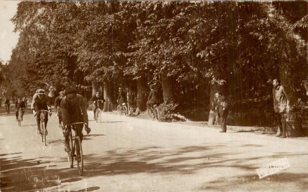 Onbekend - Fotokaart - Wielrenner Wedstrijd - Fietsen, Ophalen of Verzenden, Voor 1920, Ongelopen, Zuid-Holland