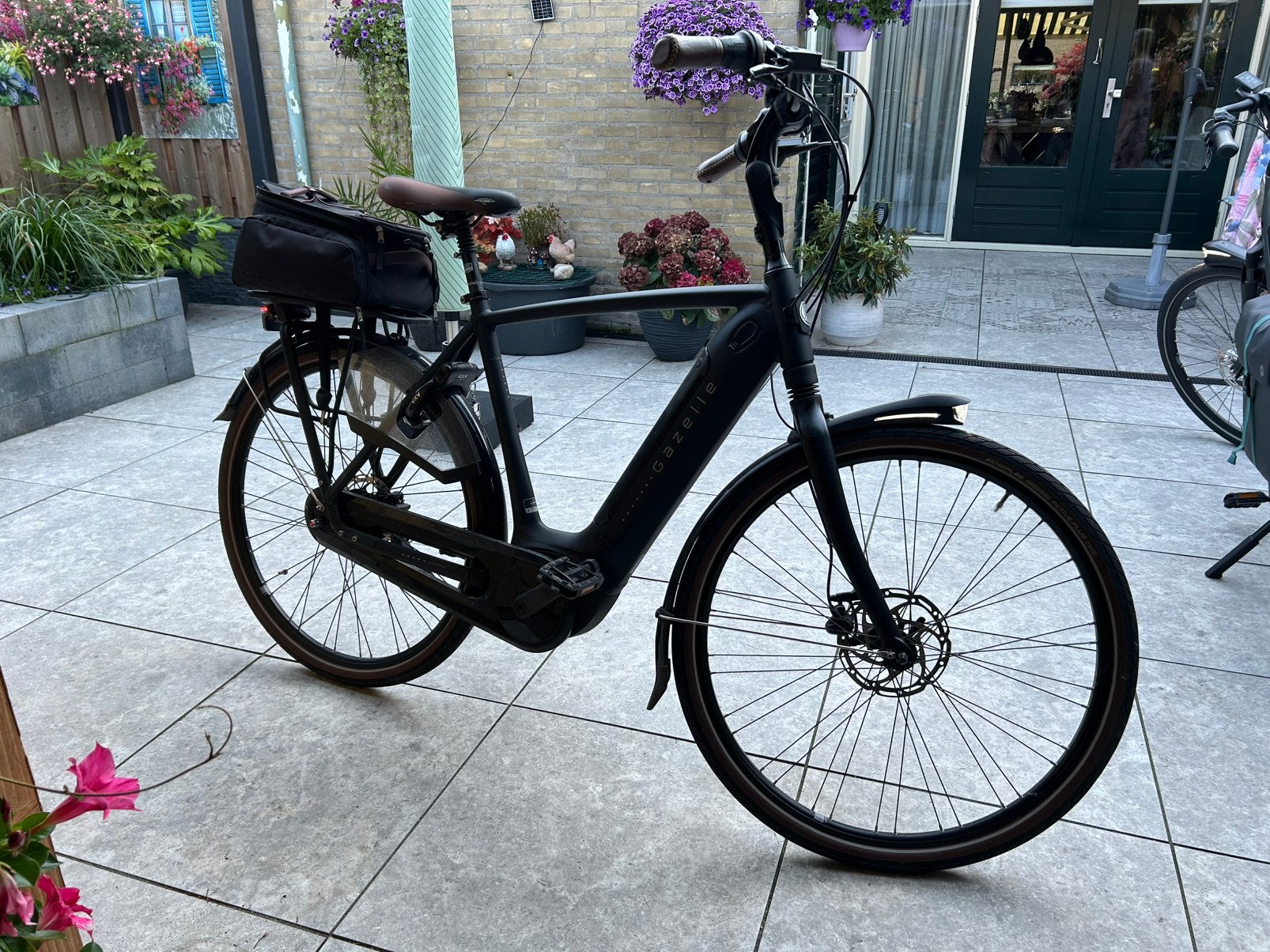 Gazelle Grenoble c8, Ophalen, Zo goed als nieuw, 50 km per accu of meer, 55 tot 59 cm