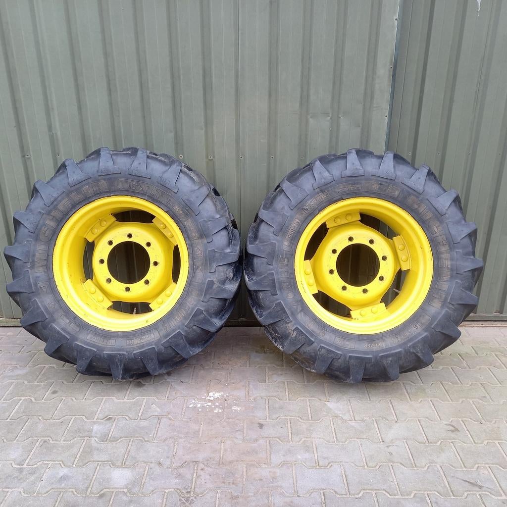 Set banden met velgen john deere, Ophalen