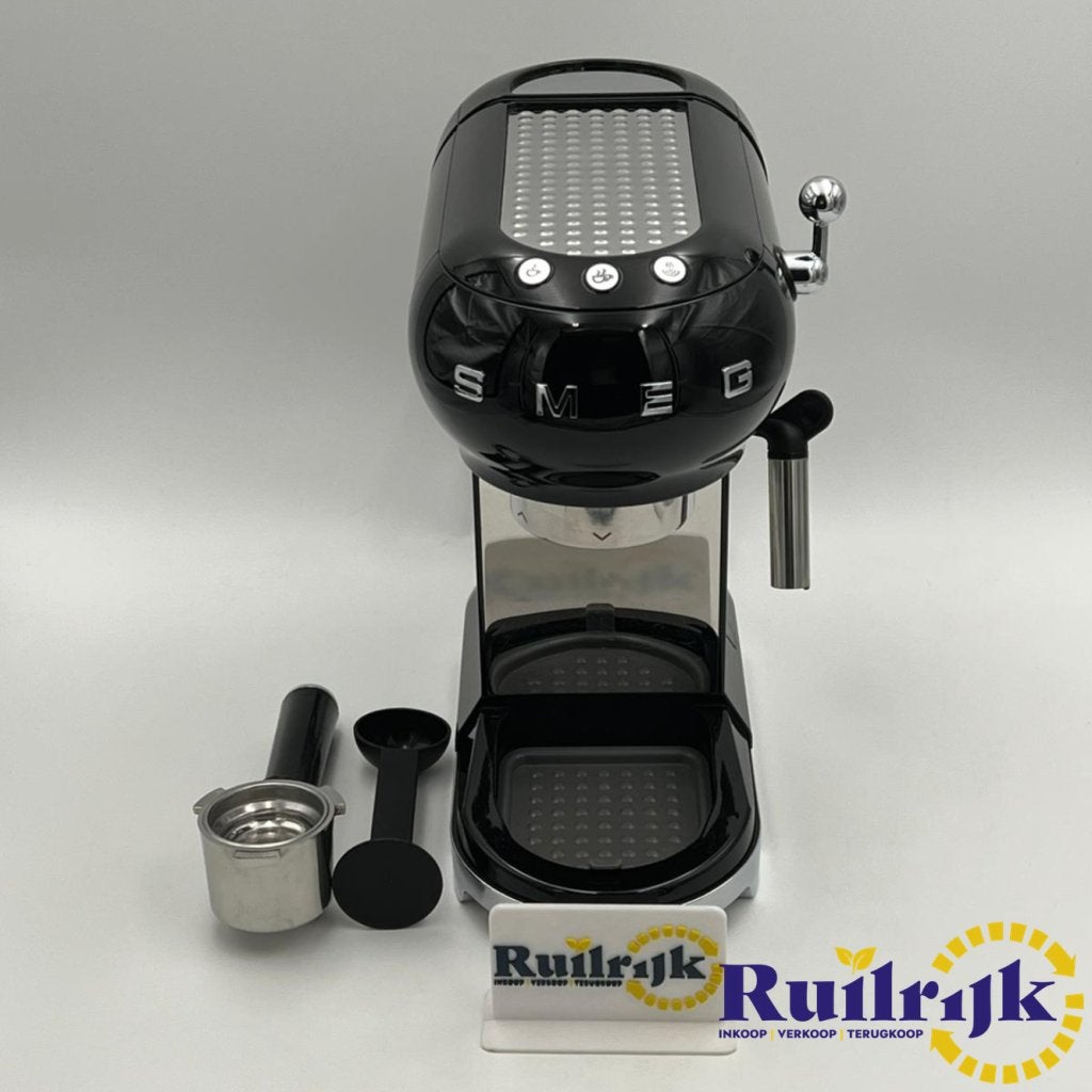 Smeg ECF01BLEU Koffiezetapparaat Espresso Jaren '50 Zwart, Flex Ltd., Zo goed als nieuw, https://flex.com/contact-us, Nobelstraat 10, 5807 GA Oostrum LB, Limburg, Nederland