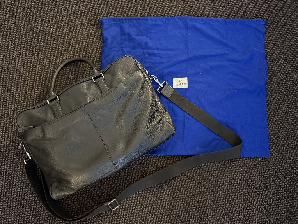 Leren schoudertas van Franse merk Le Tanneur, 40 tot 60 cm, Gebruikt, 20 tot 30 cm, Zwart