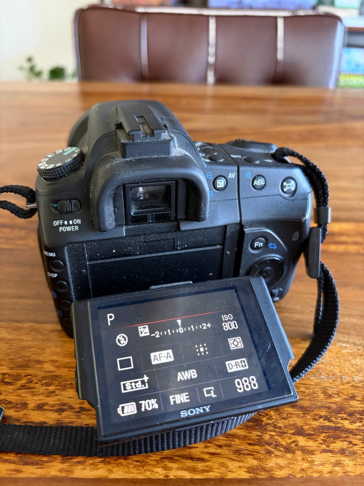 Sony Alpha A300 Spiegelreflexcamera met 18-70mm lens, Audio, Tv en Foto, Fotocamera's Digitaal, Ingebouwde flitser, Gebruikt, Spiegelreflex