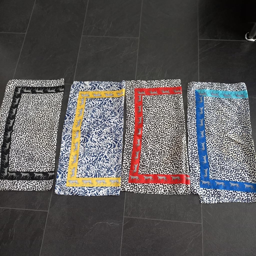 Zgan 4 print sjaaltjes nu samen, Ophalen of Verzenden, Zo goed als nieuw, Sjaal