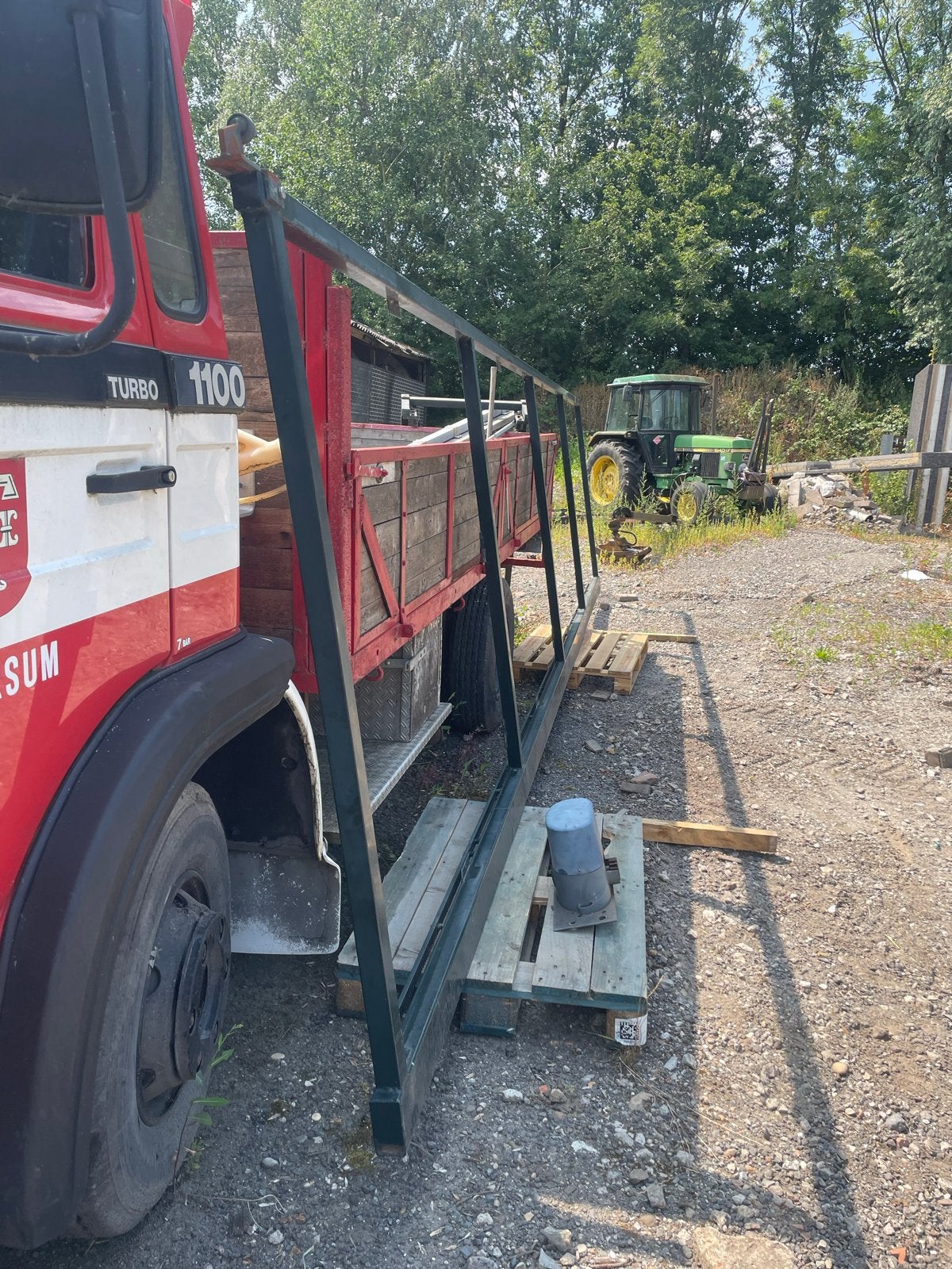 Schuifpoort met motor - 175cm hoog, 752cm lang, Ophalen, Met poort, Gebruikt, Overige typen