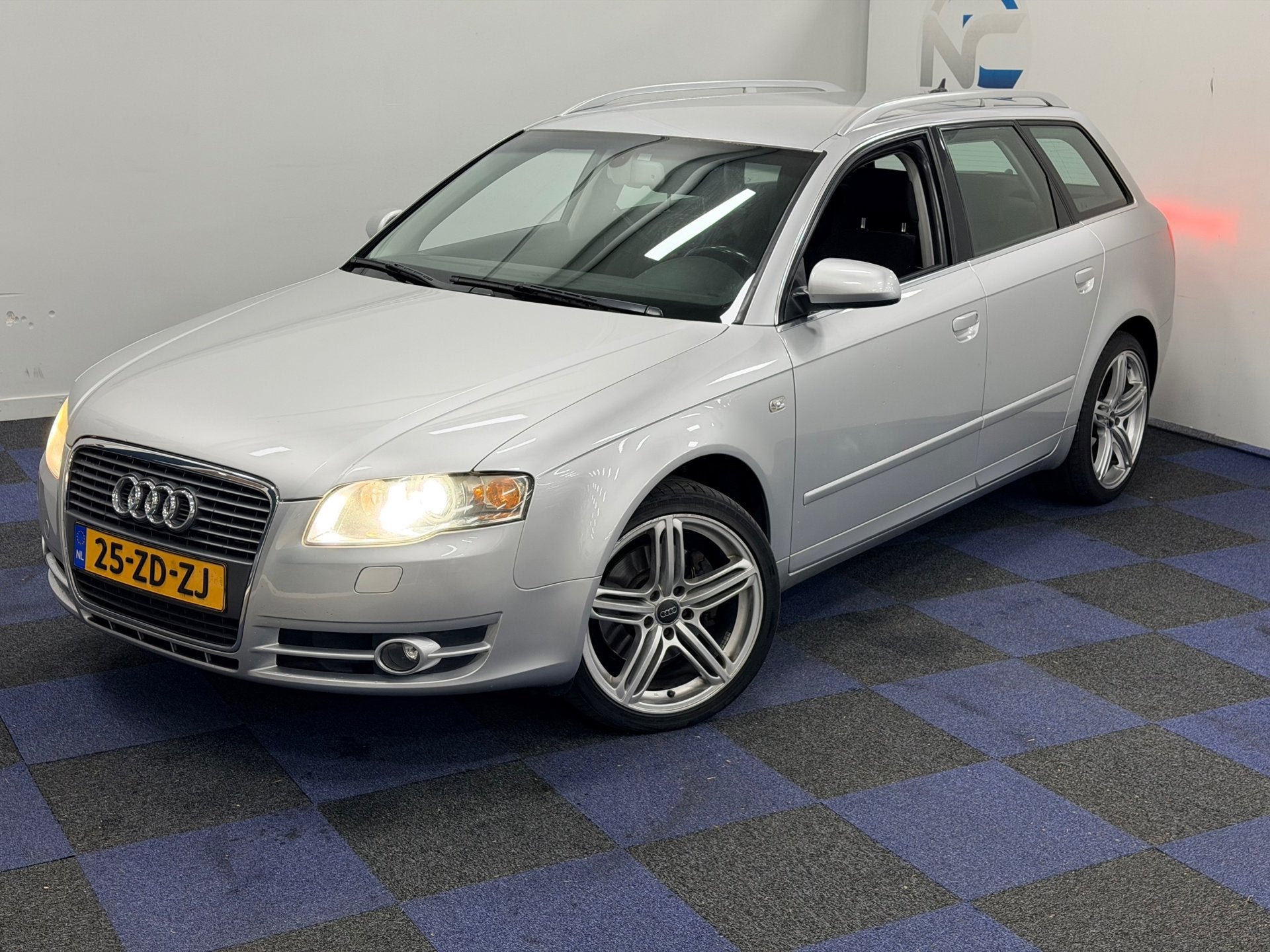 Audi A4 Avant 2.0 TFSIe Advance / NETTE AUTO / NAVI-MULTIEME, Voorwielaandrijving, Gebruikt, 4 cilinders, 1984 cc