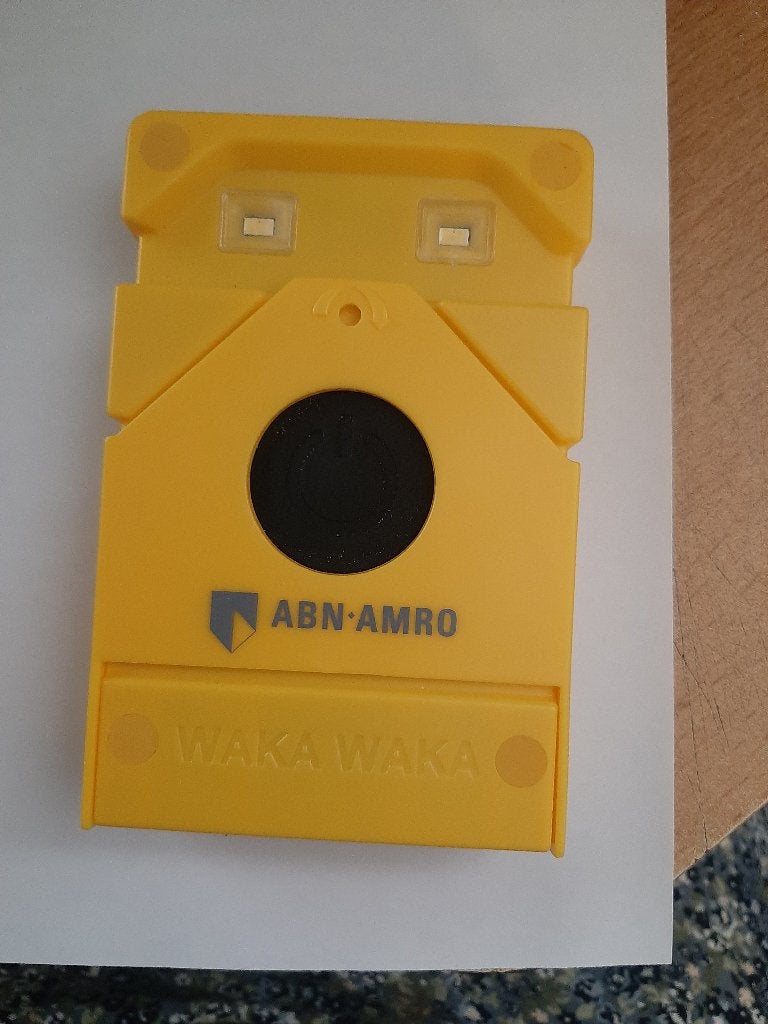 WakaWaka Zaklamp, Ophalen of Verzenden, Nieuw, Zonne-energie