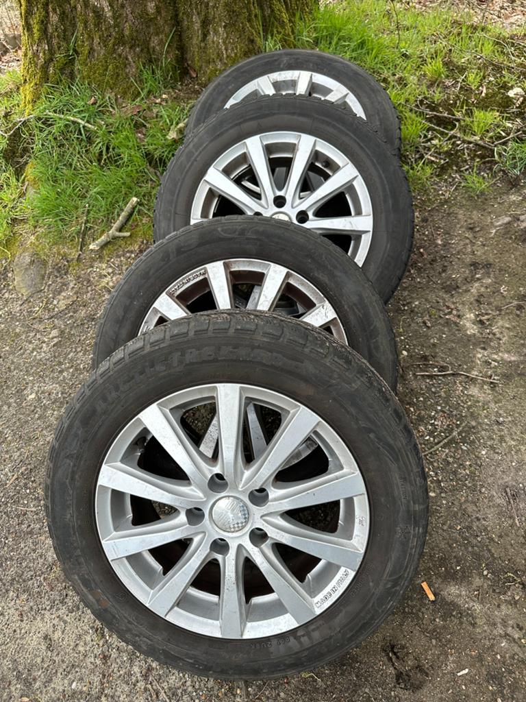 Toyota Velgen (5x114) + banden 205/60/R16., Auto-onderdelen, Banden en Velgen, Ophalen, 16 inch, 205 mm, Winterbanden