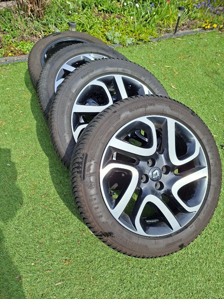 Renault 17 inch All Season Banden en Velgen 205/55 R17, Ophalen, Gebruikt, Banden en Velgen, 17 inch