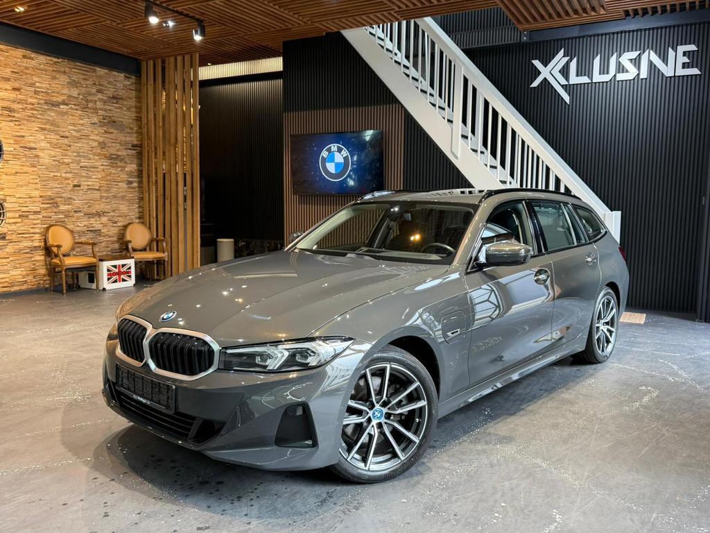 BMW 3-serie Touring 330e, Stof, Gebruikt, Zwart, Hybride Elektrisch/Benzine