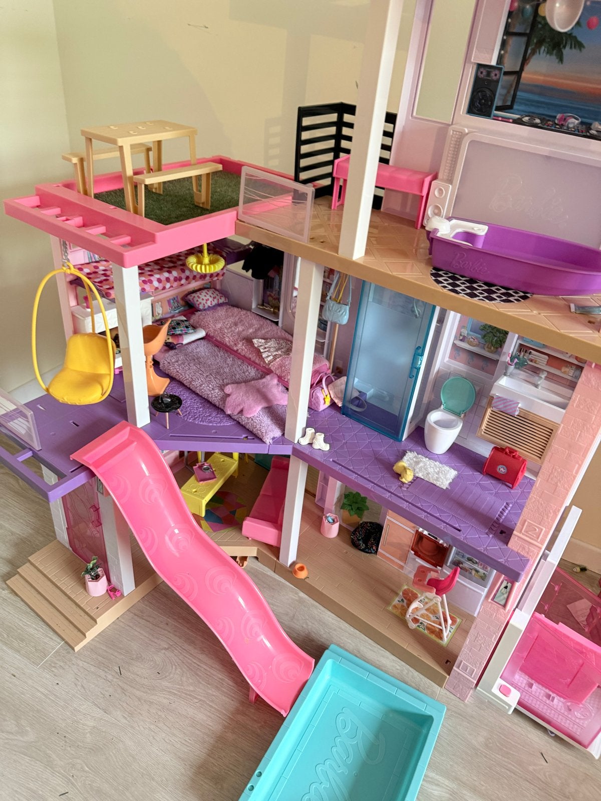 Grote Barbie Droom en Malibu huis en wagenpark, Kinderen en Baby's, Speelgoed | Poppen, Ophalen, Gebruikt, Barbie