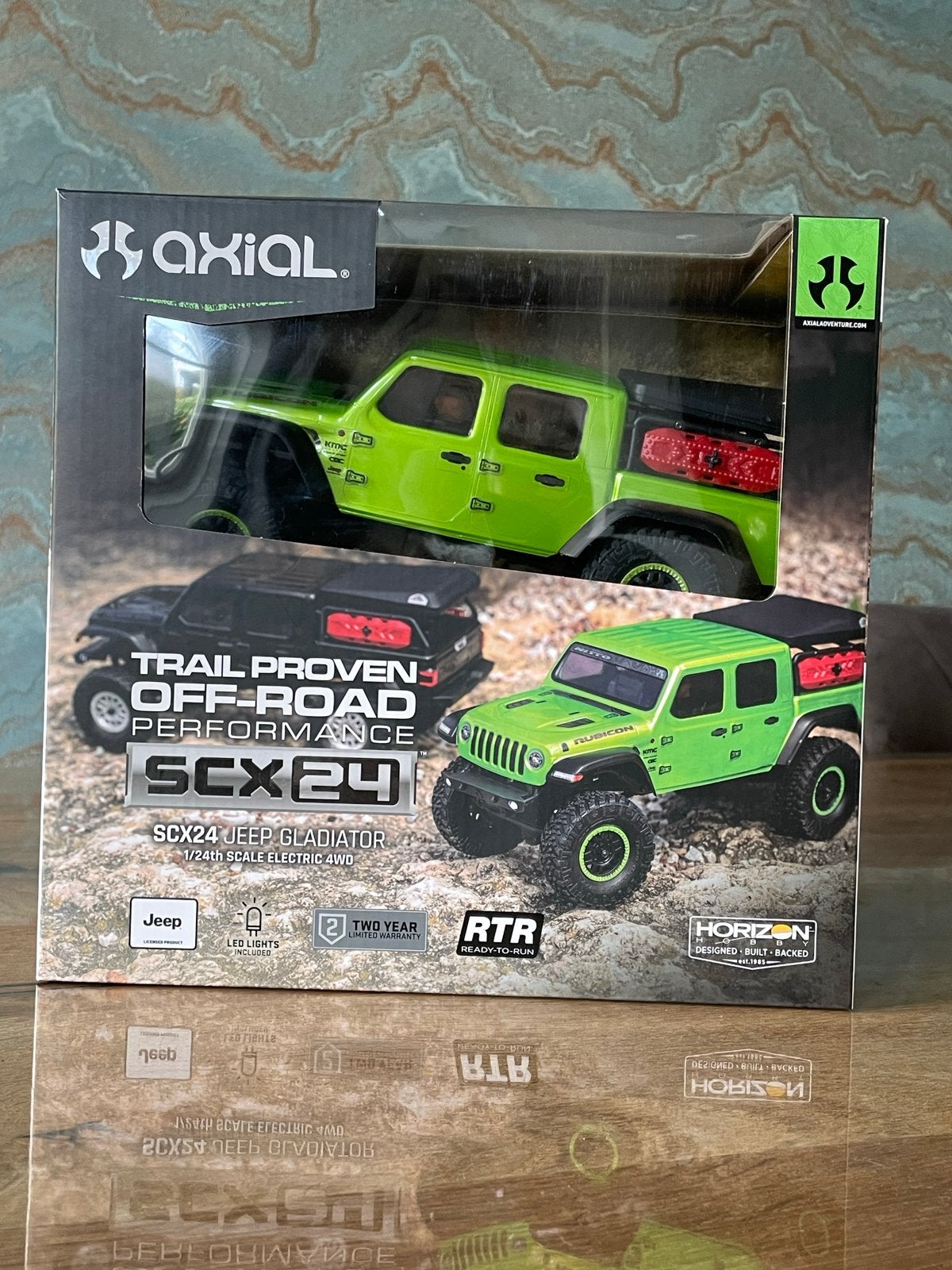 Axial SCX24 Jeep JT Gladiator V2 4WD Rock Crawler RTR, Hobby en Vrije tijd, Modelbouw | Radiografisch | Auto's, Elektro, Gebruikt