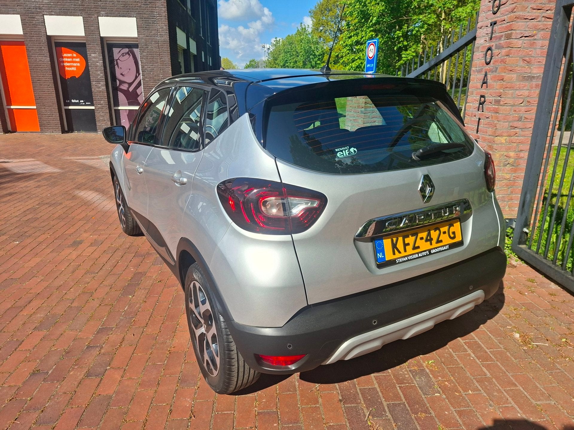 Foto 18 van Renault CAPTUR 0.9 TCe Life Navigatie Clima Xenon Isofix