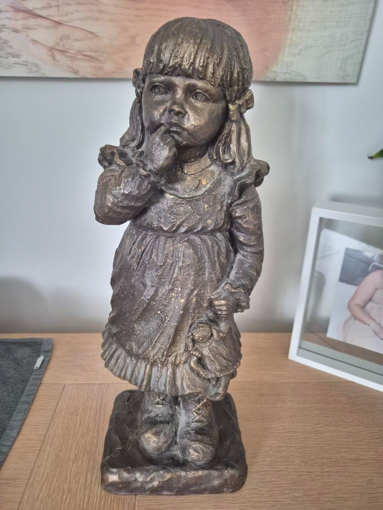 Geert Kunen - Meisjes met pop - Handgemaakte sculptuur, Antiek en Kunst, Kunst | Beelden en Houtsnijwerken, Ophalen of Verzenden