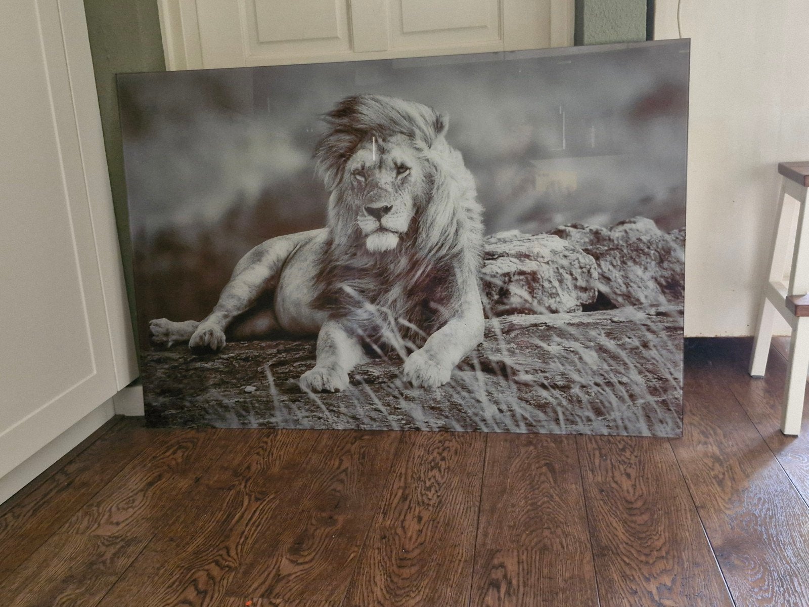 Prachtig glazen schilderij van een leeuw - 120x80 cm, Huis en Inrichting, Ophalen, Zo goed als nieuw, Schilderij, 100 tot 125 cm