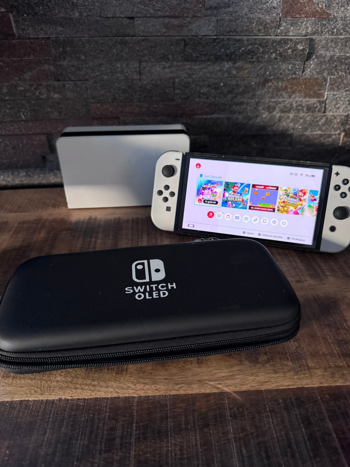 Nintendo OLED switch, Ophalen, Zo goed als nieuw, Met 2 controllers, Switch OLED