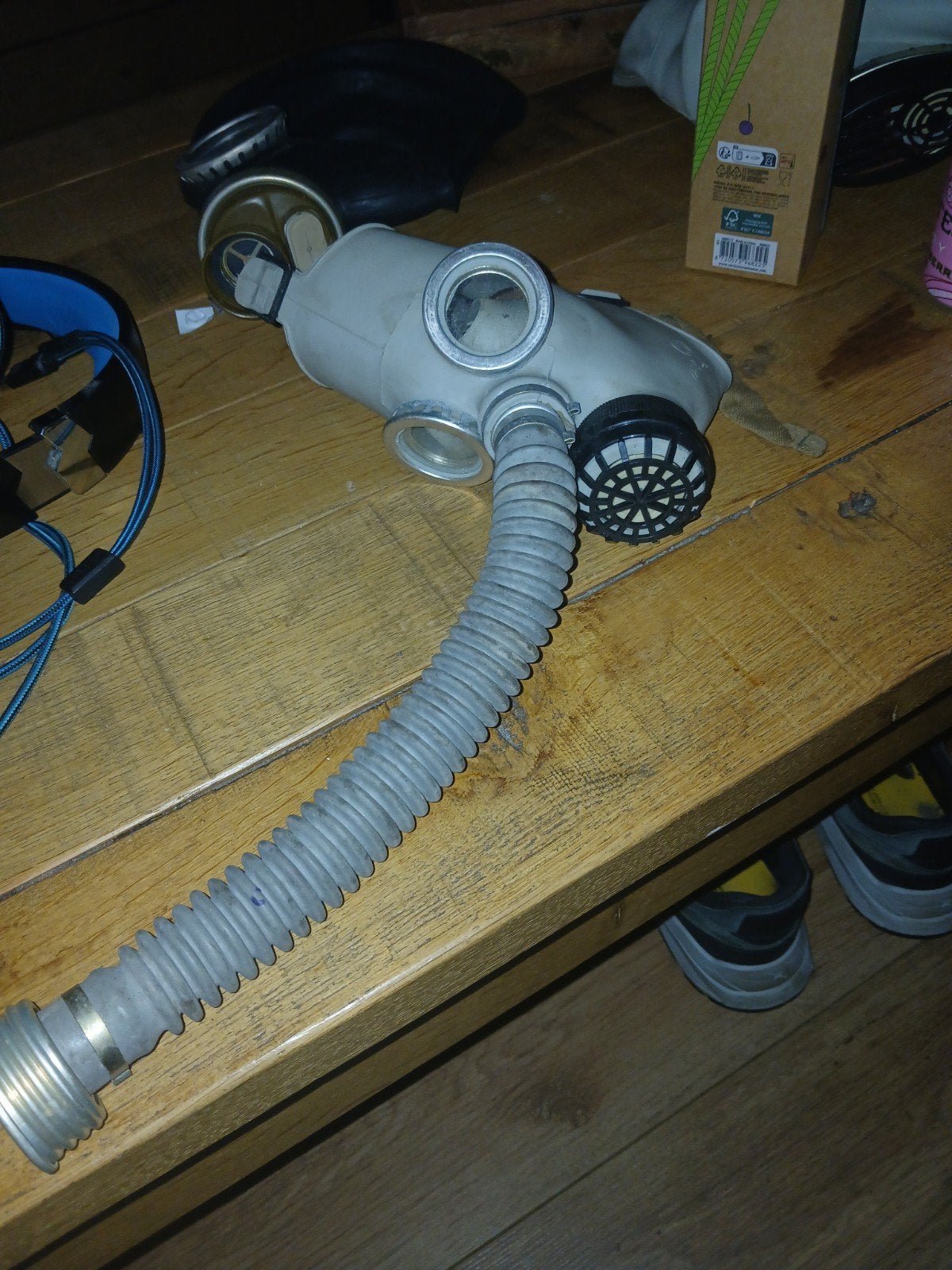 Vintage Gasmasker met Slang en Filter, Ophalen of Verzenden, Overige soorten, Overige gebieden, Overige typen