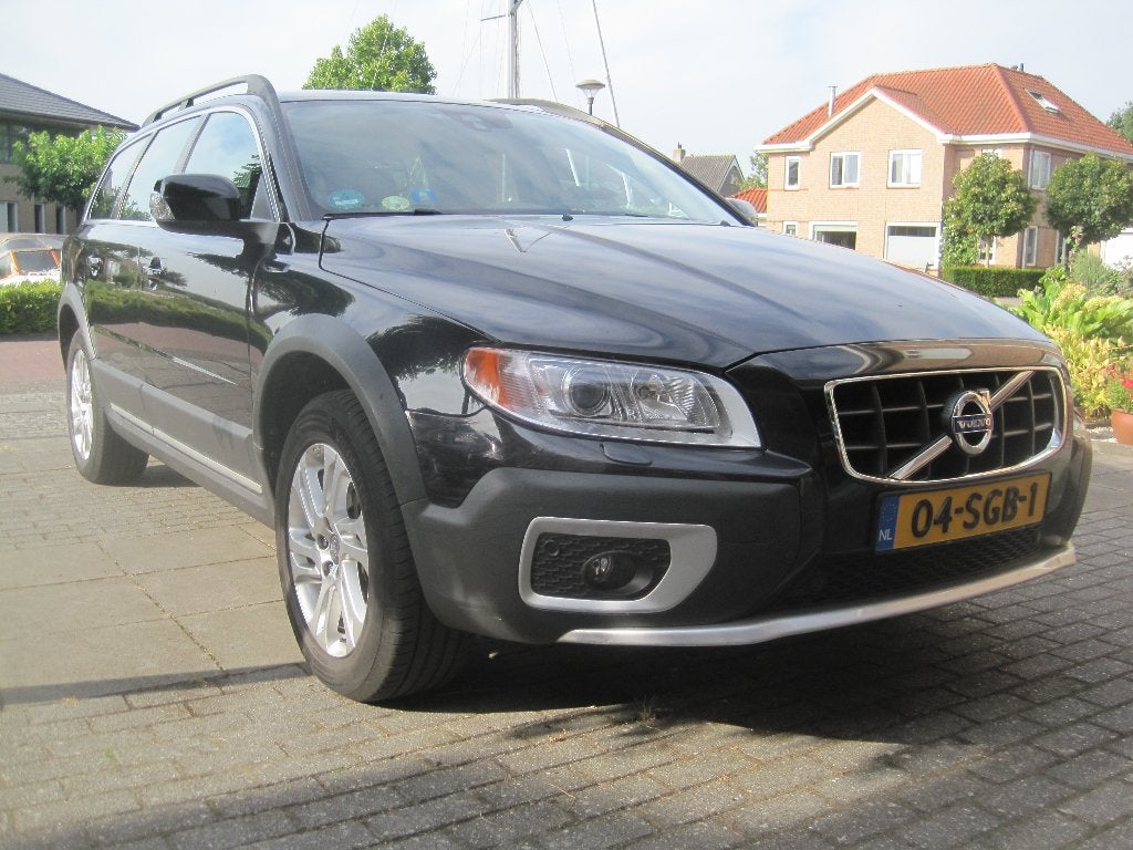 VERKOCHT Volvo XC70 D4 2.0 120KW  2011 Zwart VERKOCHT, Dealer onderhouden, Zwart, 1984 cc, 1634 kg