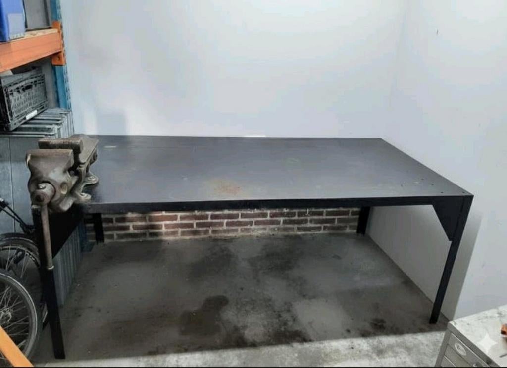 Stevige werkbank / tafel - Ideaal voor werkplaats, Ophalen of Verzenden, Gebruikt