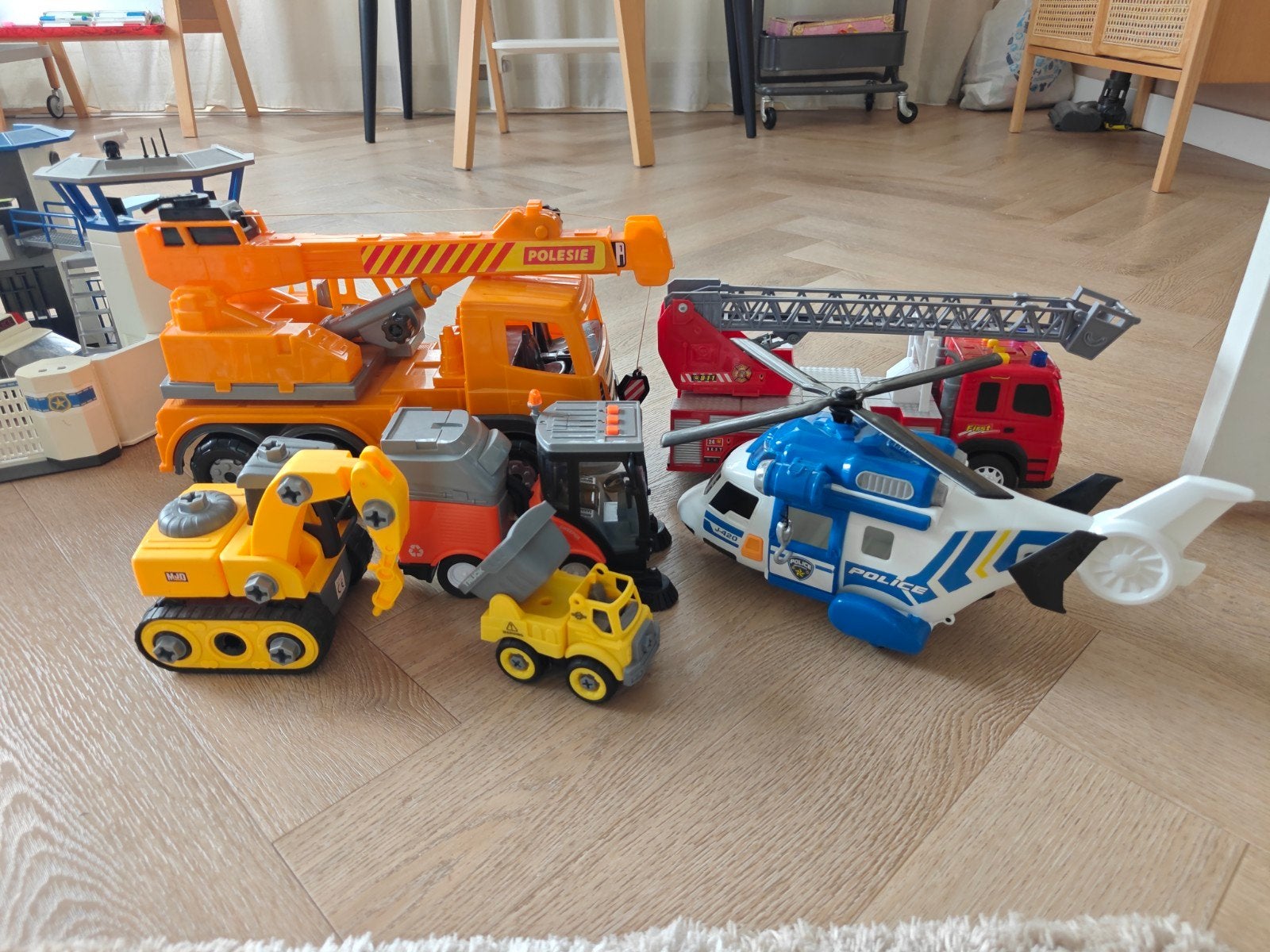 Grote kraanwagen, brandweer, veegwagen, helicopter speelgoed, Ophalen, Gebruikt