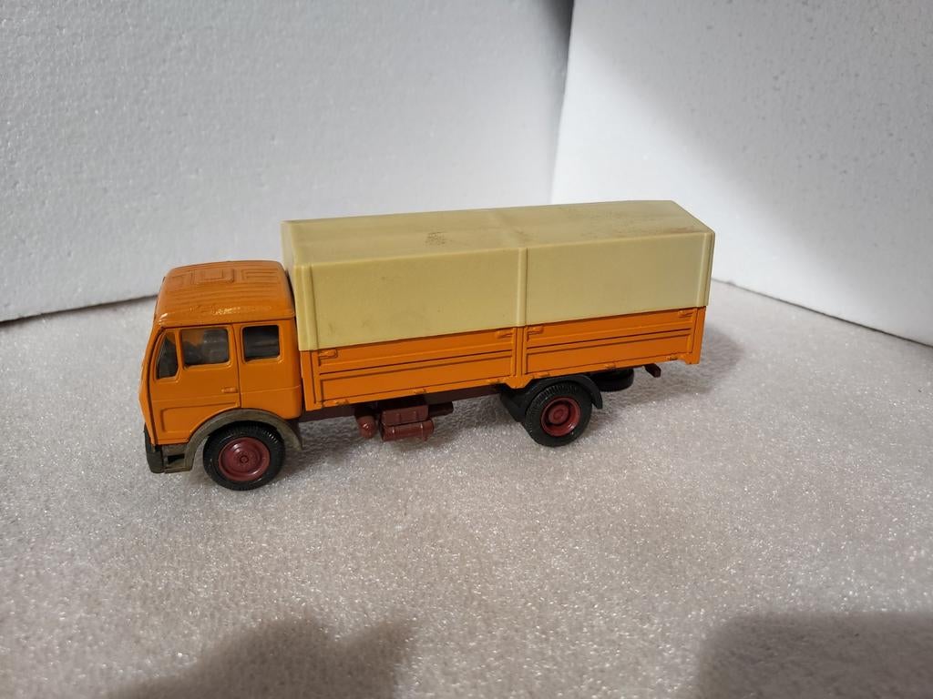 Vintage NZG nr 146 Vrachtwagen met Huif - Oranje, Overige merken, Gebruikt, 1:50 of kleiner, Ophalen of Verzenden