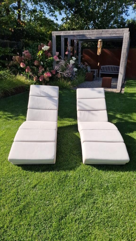 2x Luxe casaria ligbedden - Zo goed als nieuw, Ophalen, Zo goed als nieuw, Overige materialen