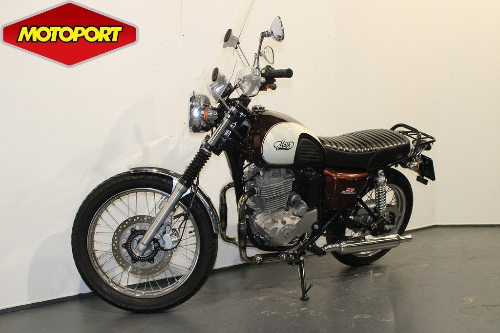 Mash FIVE HUNDRED 400 (bj 2021), Motoren, Motoren | Mash, Bedrijf, 12 t/m 35 kW, Naked bike