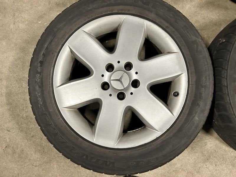 17 inch originele velgen + winterbanden Mercedes Vito / V kl, Gebruikt, -, -, Banden en Velgen