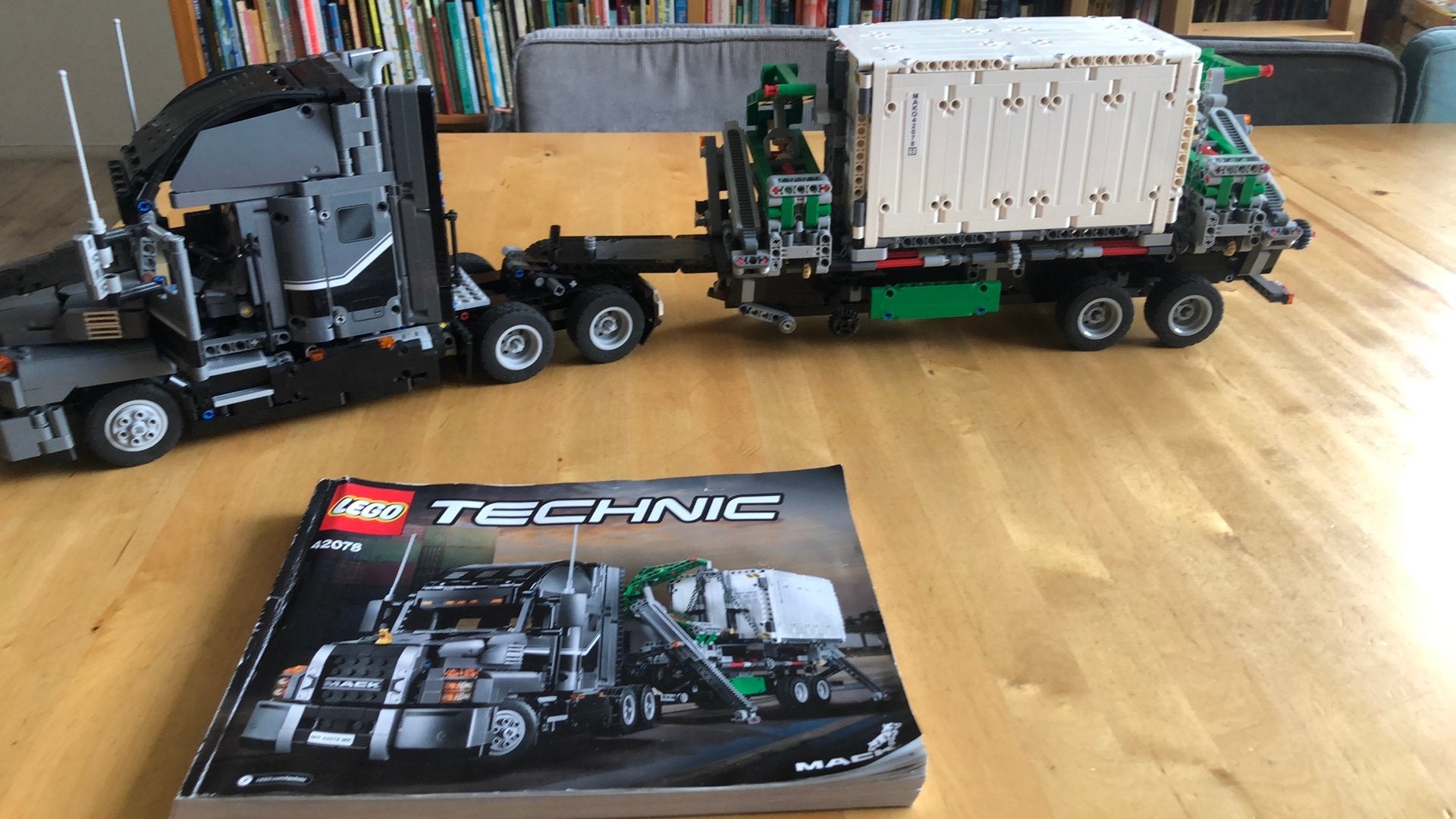 Lego 42078 Technic Mack vrachtwagen, Ophalen of Verzenden, Zo goed als nieuw