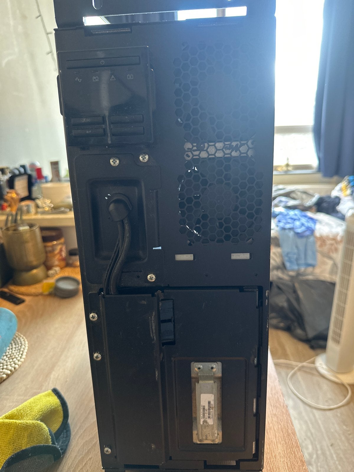APC Smart-UPS X 2200VA SMX2200HV  1980W, Ophalen of Verzenden, Niet werkend