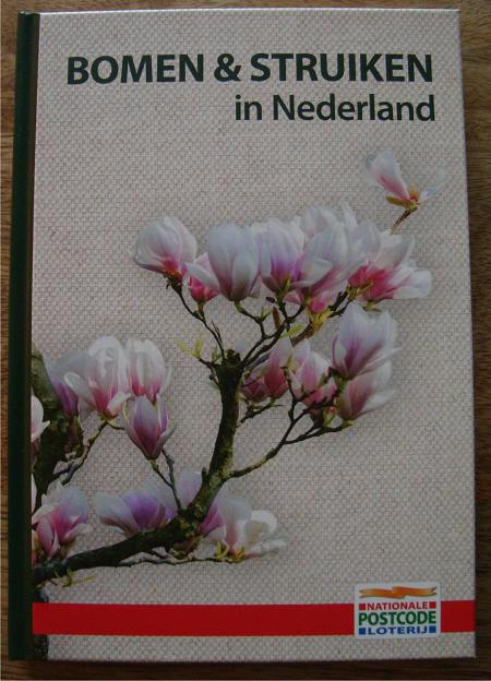 Bomen en struiken in Nederland - Allen Coombes - hc, Boeken, Bloemen, Planten en Bomen, Ophalen of Verzenden, Zo goed als nieuw