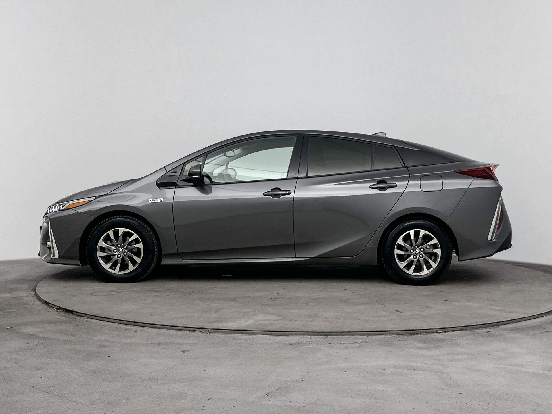 Toyota Prius 1.8 Plug-in Business Plus 123PK | Automaat | He, Auto's, Stof, Gebruikt, 4 cilinders, 122 pk