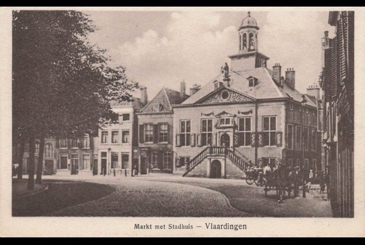 Vlaardingen Markt met stadhuis & koets 1918, Verzamelen, Verzenden, Voor 1920, Ongelopen, Zuid-Holland