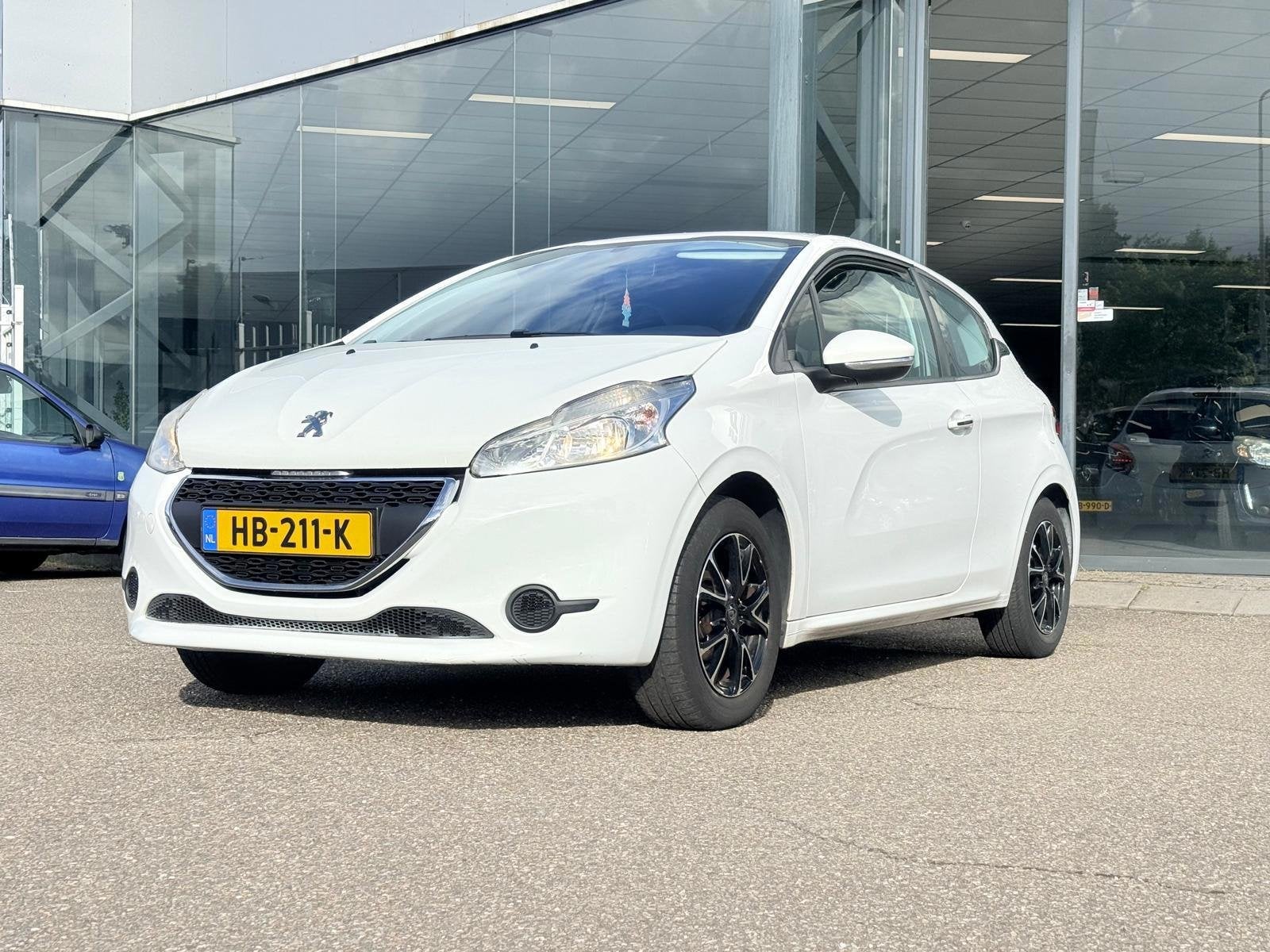 Peugeot 208 1.0 VTi Access|Carplay|Airco|APK|Onderhoud|, Auto's, Voorwielaandrijving, 450 kg, Gebruikt, 31 €/maand