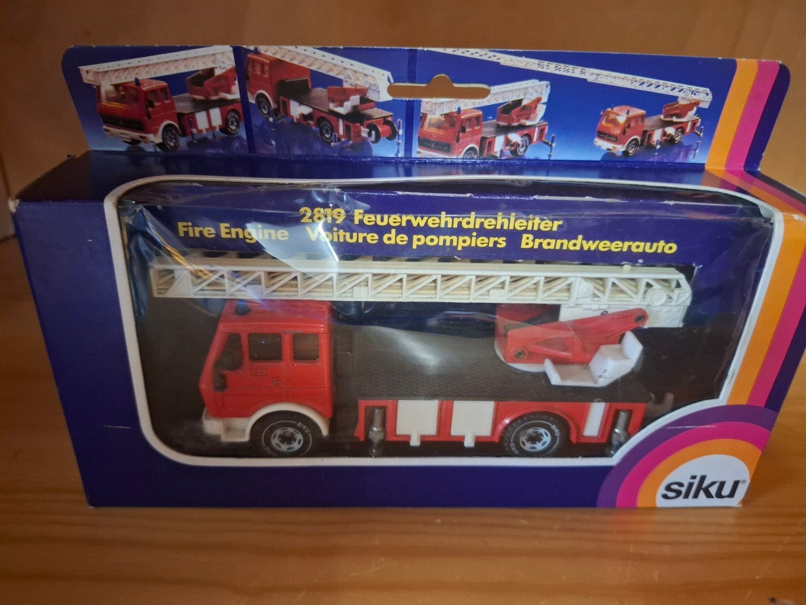 Siku Mercedes Brandweer Ladderwagen met Slangenhaspel, Ophalen of Verzenden, Zo goed als nieuw