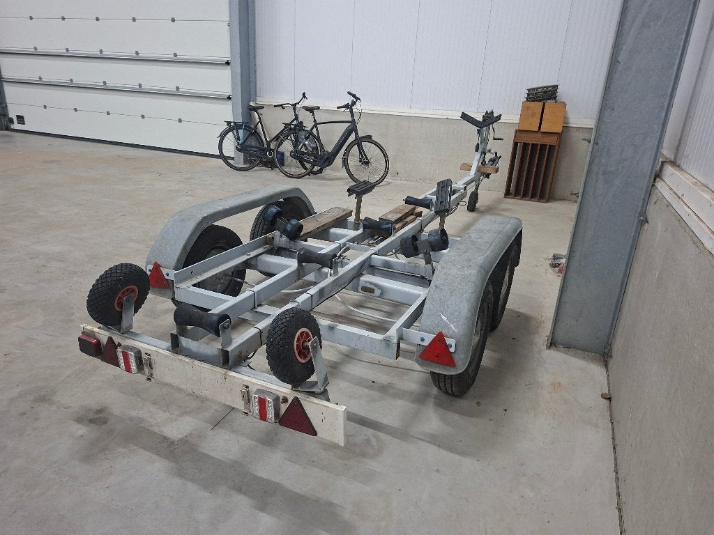 Stallingstrailer, Ophalen, Gebruikt, 1500 tot 3000 kg, 6 tot 9 meter