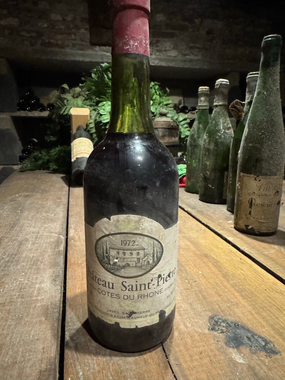 Chateau Saint-Pierre Cotes du Rhône 1972 Rode Wijn, Verzamelen, Ophalen, Gebruikt, Frankrijk, Rode wijn