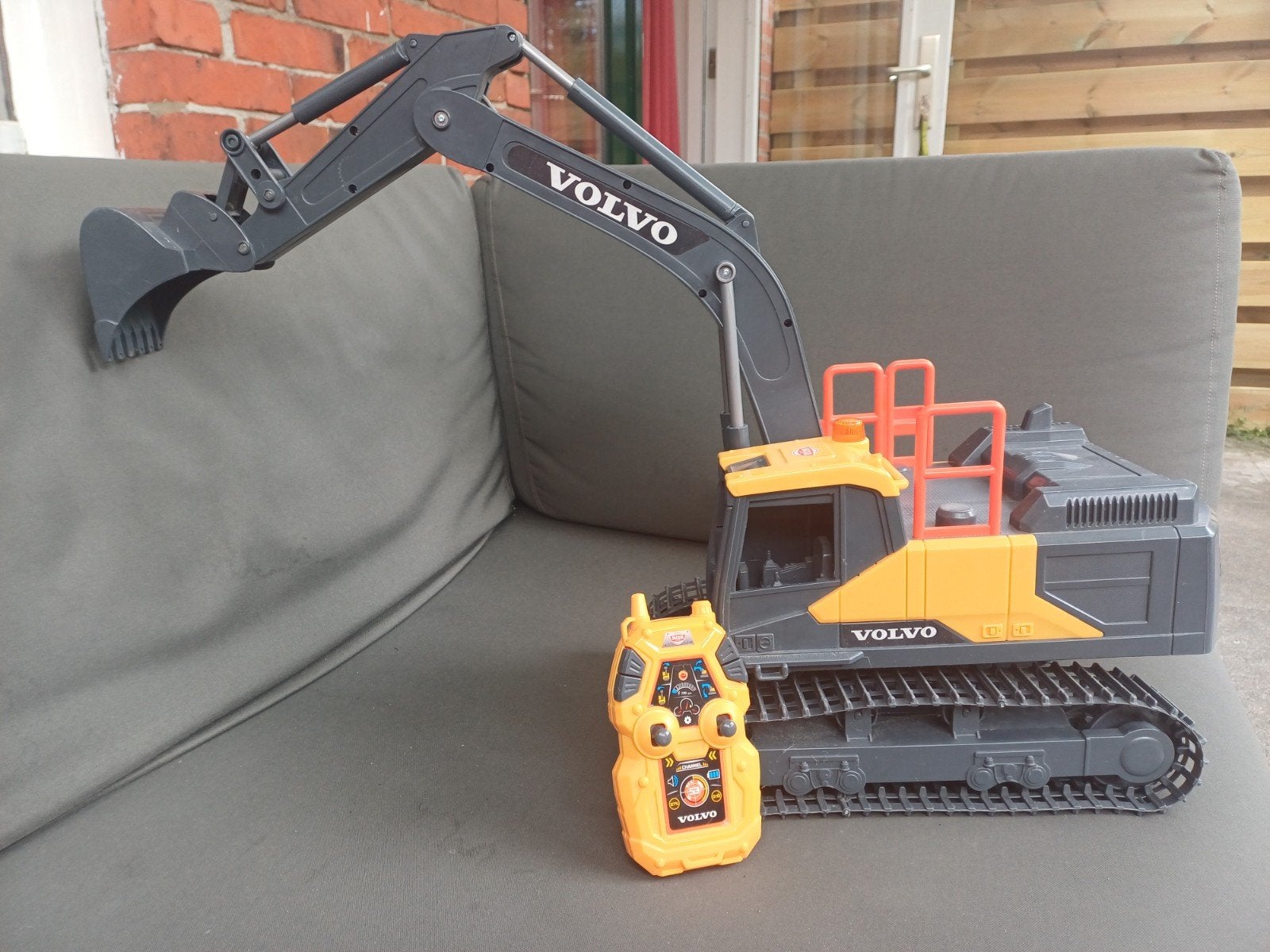 Volvo RC Graafmachine met Afstandsbediening, Gebruikt, Auto offroad, RTR (Ready to Run), Overige schalen