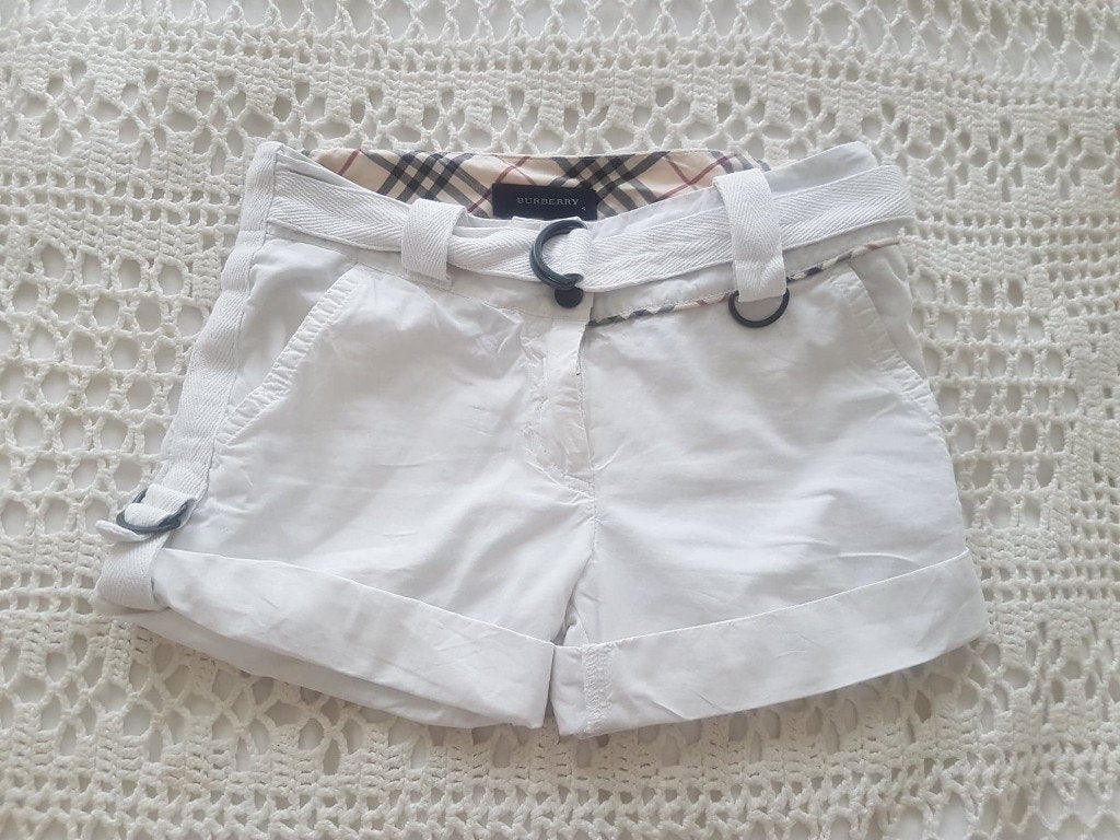Burberry korte witte broek 104, Ophalen of Verzenden, Zo goed als nieuw, Jongen of Meisje, Broek