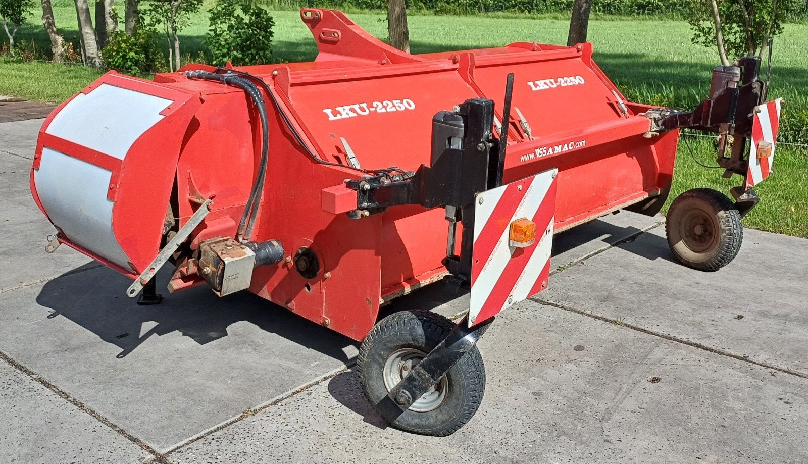 VSS Amac LKU-Z 2250 uien loofklapper uienrooier, Ophalen