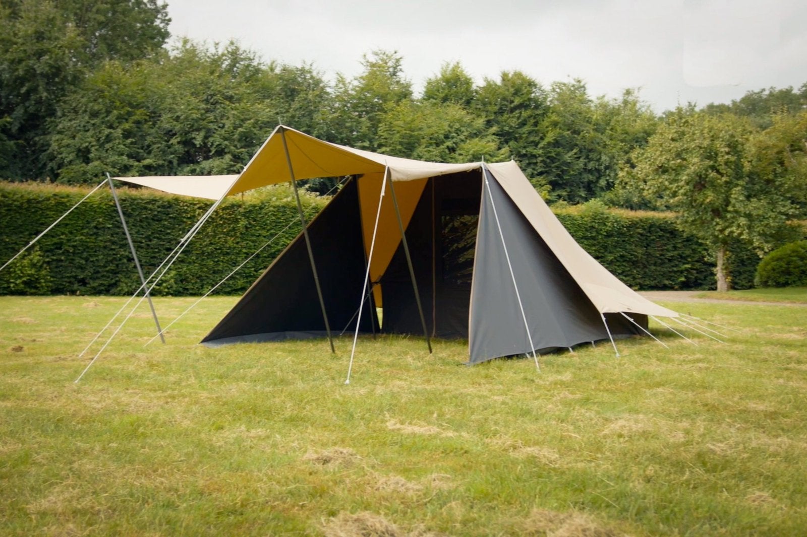 GEZOCHT Vario / zonneluifel Goudplevier / Papegaaiduiker, Caravans en Kamperen, Tenten, Ophalen, Gebruikt, Tot en met 2