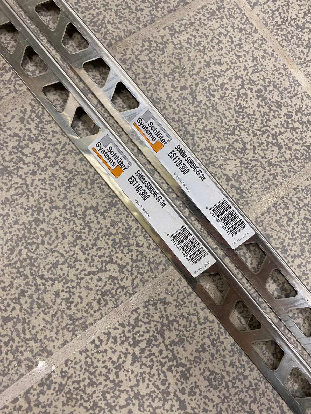 Tegelprofiel 2 st. Schluter Schiene ES110/300, Ophalen, Zo goed als nieuw, 250 mm of meer, Rvs