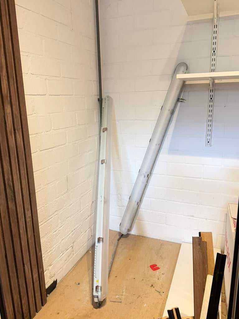 2 werkende TL LED buizen 1.20m, Ophalen, Minder dan 25 mm, Zo goed als nieuw, Plank