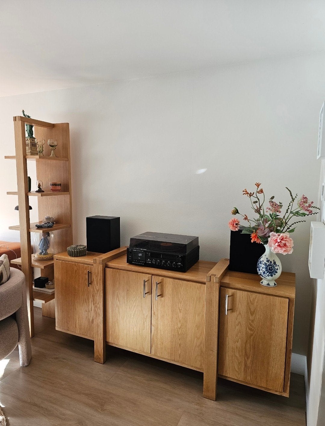 Karel Mintjens Design dressoir & boeken kast, Ophalen