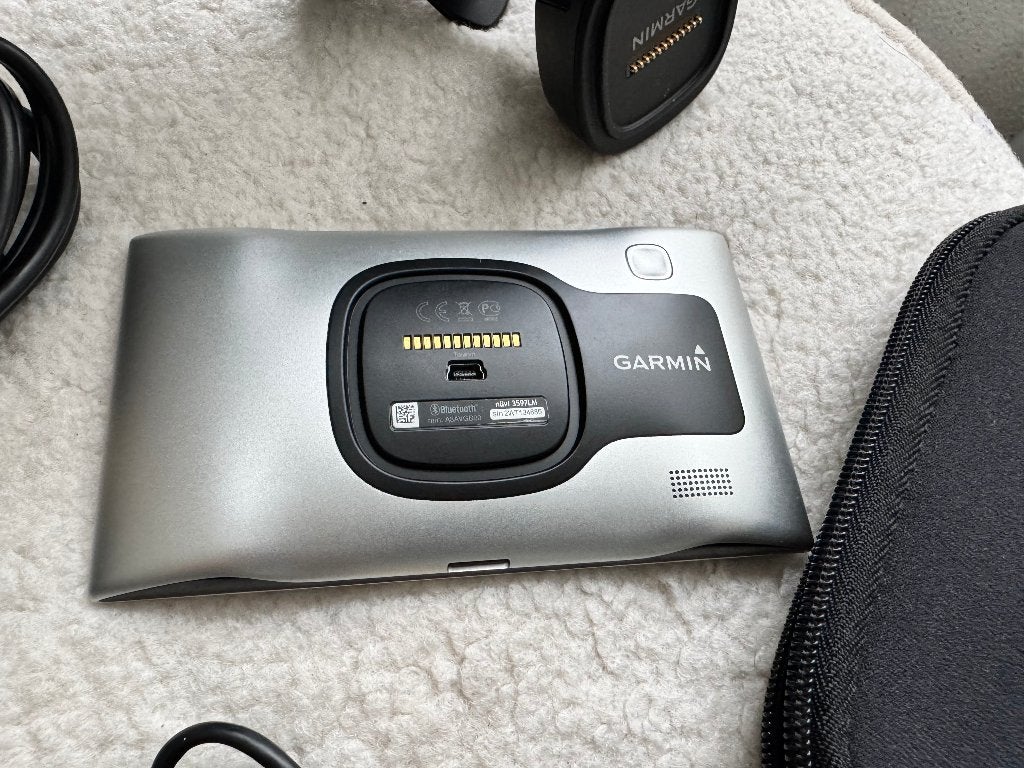 Garmin nuvi 3597 met Lifetime en gratis update., Ophalen of Verzenden, Zo goed als nieuw