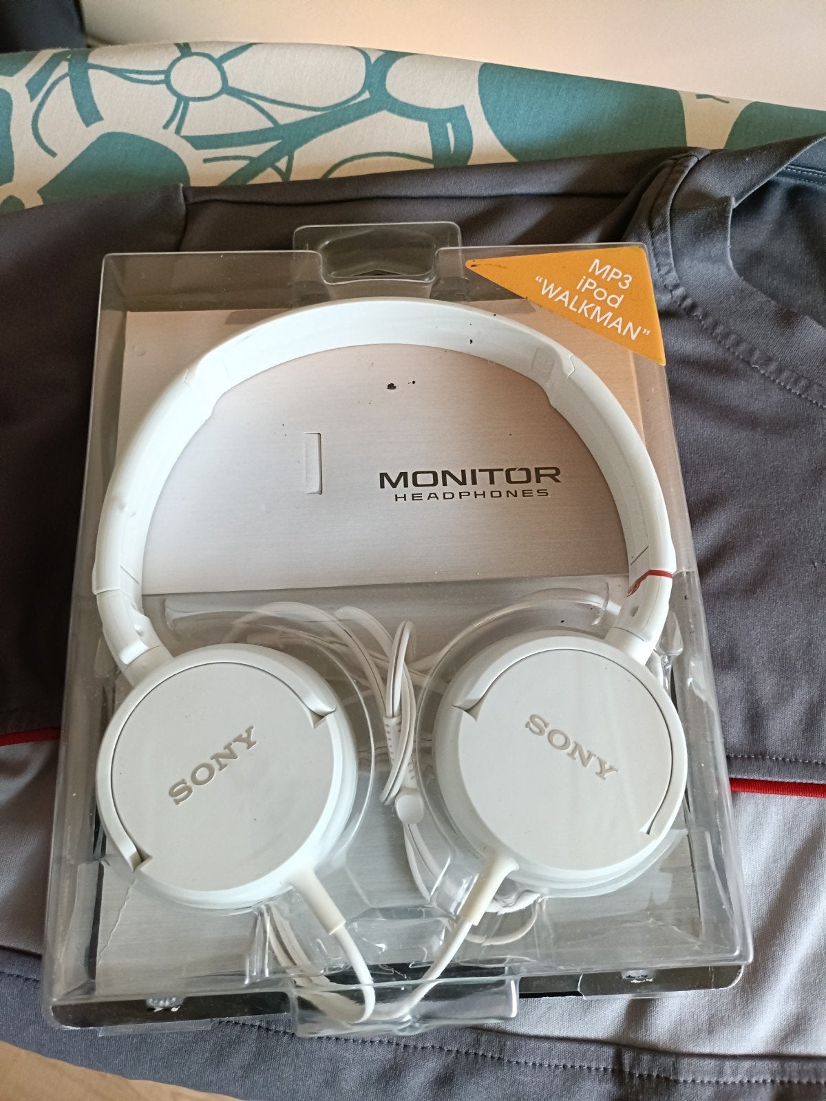 Sony MDR-ZX100 Monitor Hoofdtelefoon Wit - Nieuw in doos, Ophalen, Nieuw, Wit, Inklapbaar