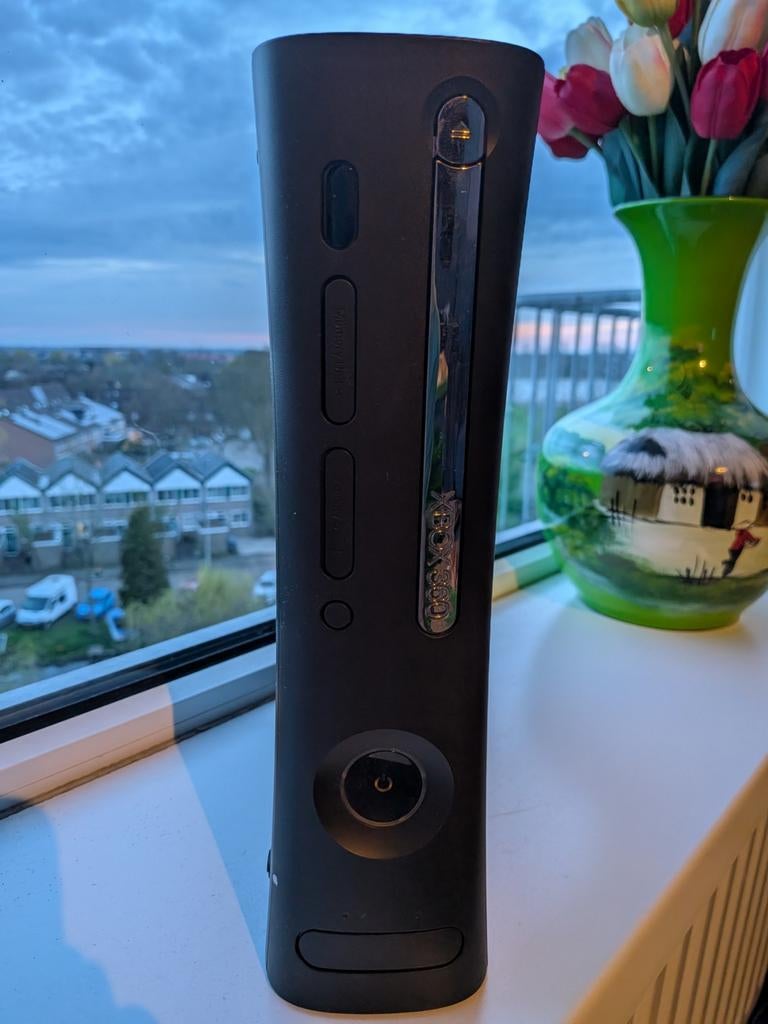 Xbox 360 Elite met 120GB met 5 controllers  + 20 games, Spelcomputers en Games, Spelcomputers | Xbox 360, Gebruikt, 120 GB, 360 Elite of Super Elite